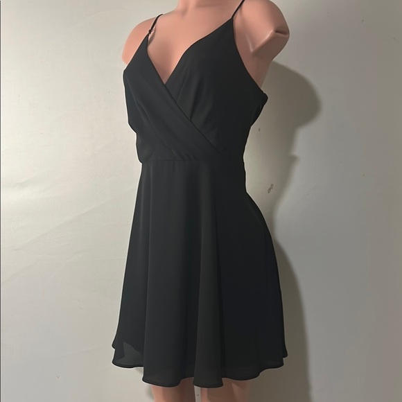 Express Adjustable Spaghetti Strap Little Black Mini Dress Lined Size Medium - Picture 1 of 9
